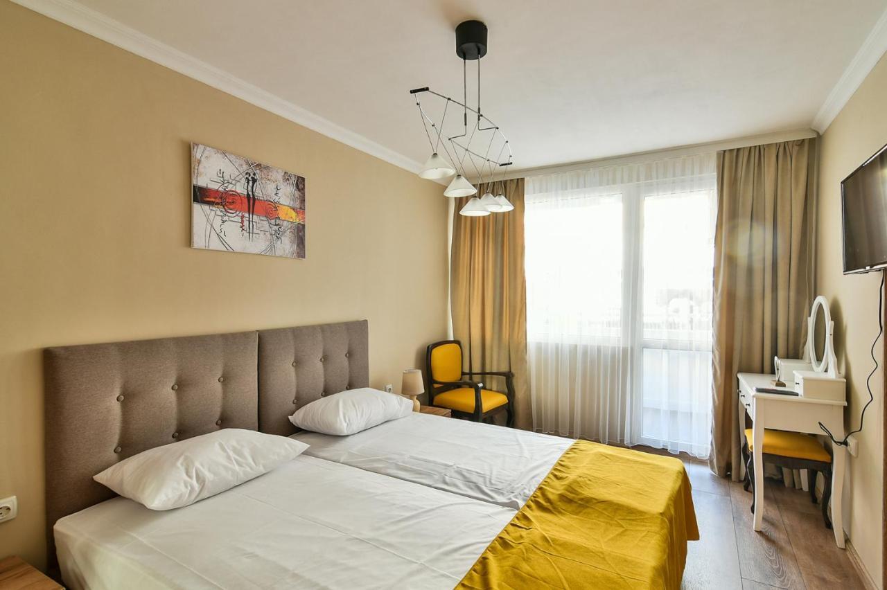 Top Location Flats In Varna Exteriör bild