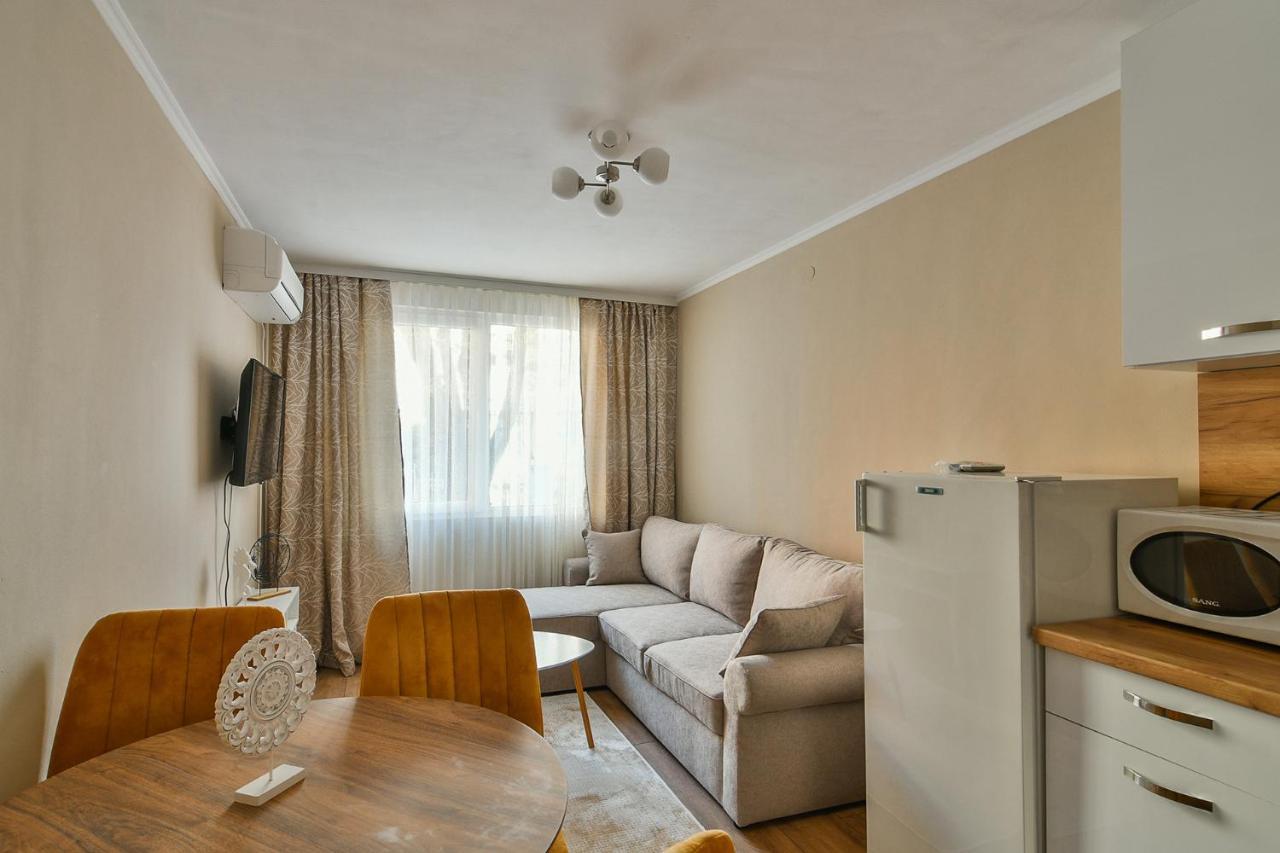 Top Location Flats In Varna Exteriör bild